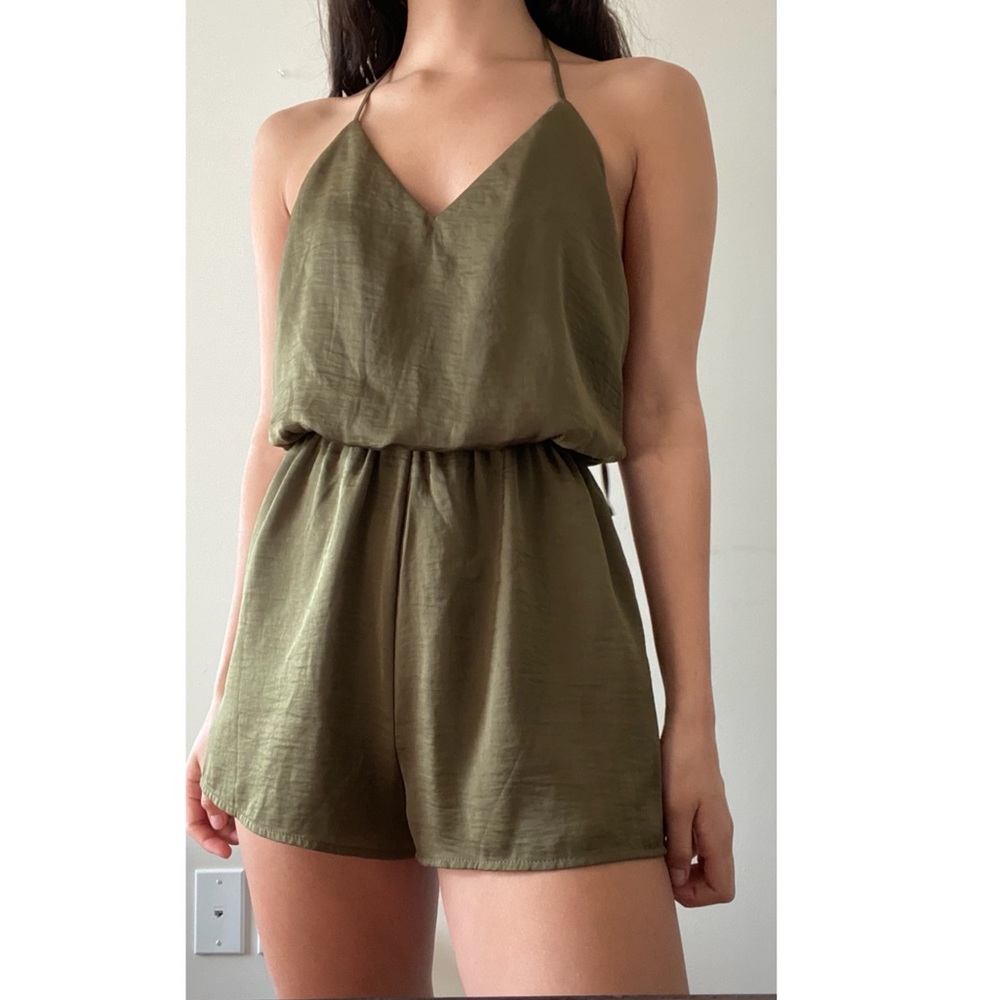 Forever 21 backless romper